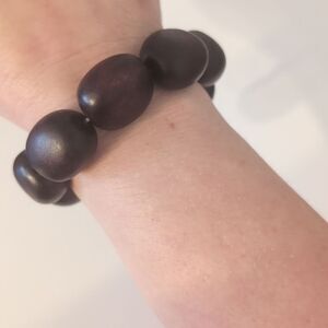 627 Chunky Brown Wood Beaded Stretch‎ Bracelet